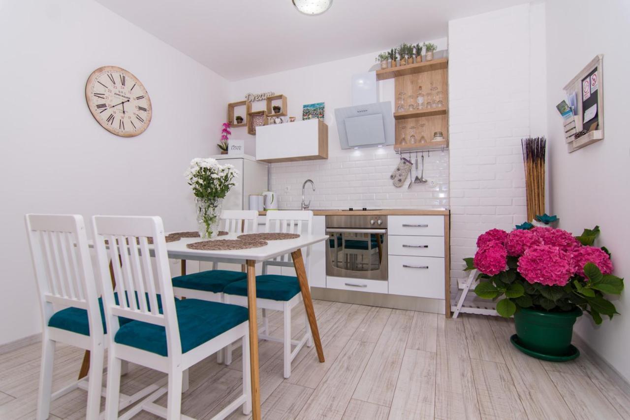 Apartman Sun Solinアパートメント エクステリア 写真